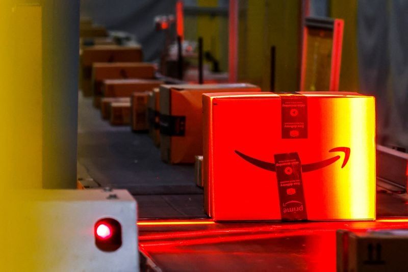 Amazon Prepares for Major Corporate Job Cuts Up To 30,000 This Week