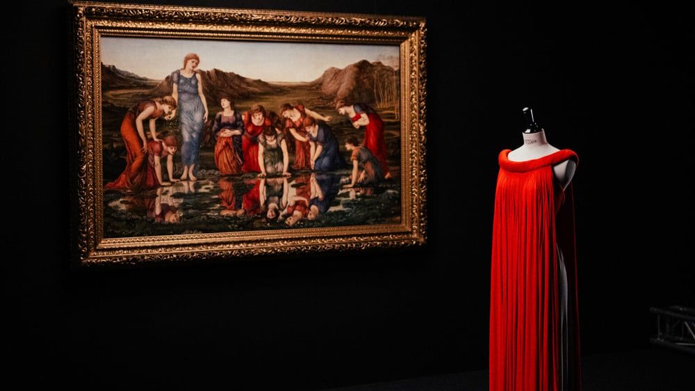 Art Meets Fashion: A Stunning Exhibition Unveiled at the Gulbenkian Foundation