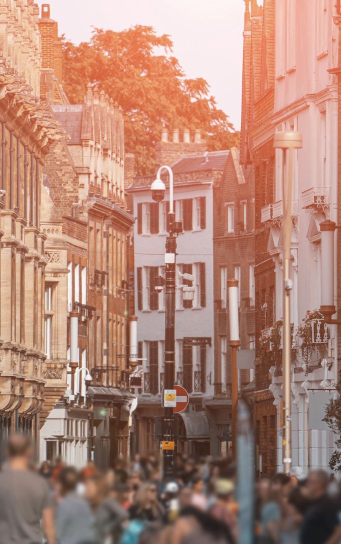 Cambridge Tops UK Retail Rankings as Chelsea Soars and Malls Reign Supreme