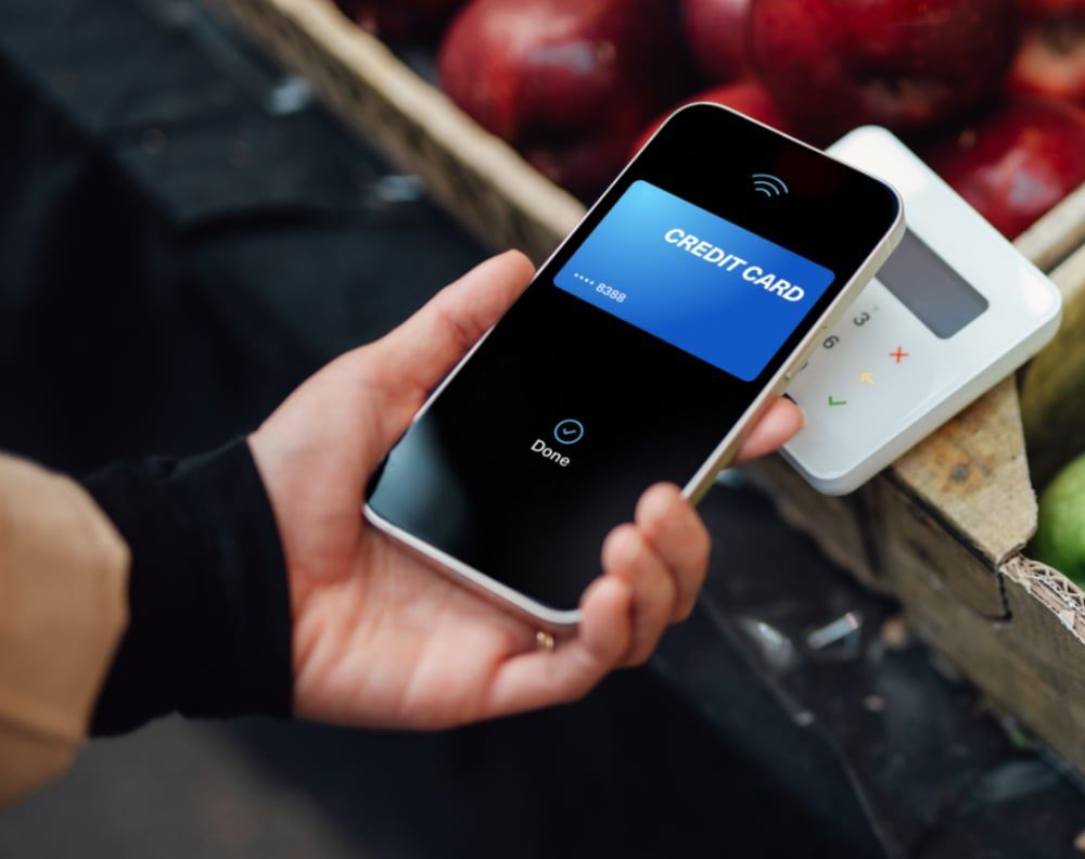 Credit and cash usage drop as UK consumers favor debit cards and digital payments