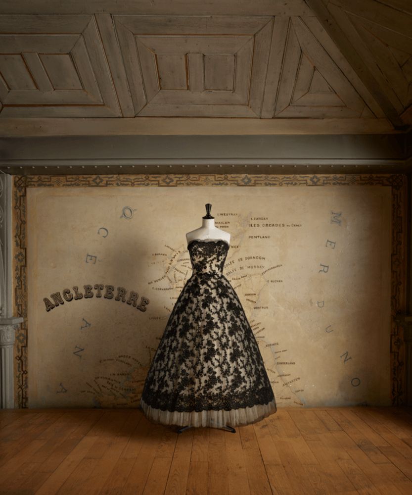 Dior and Alaïa Unite Paris for a Landmark Exhibition Celebrating a Shared Fashion Legacy