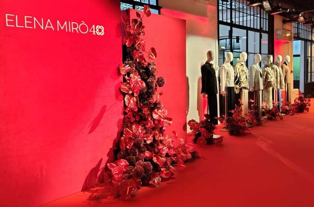 Elena Mirò Celebrates 40 Years with Bold Expansion and a Fiery New Collection