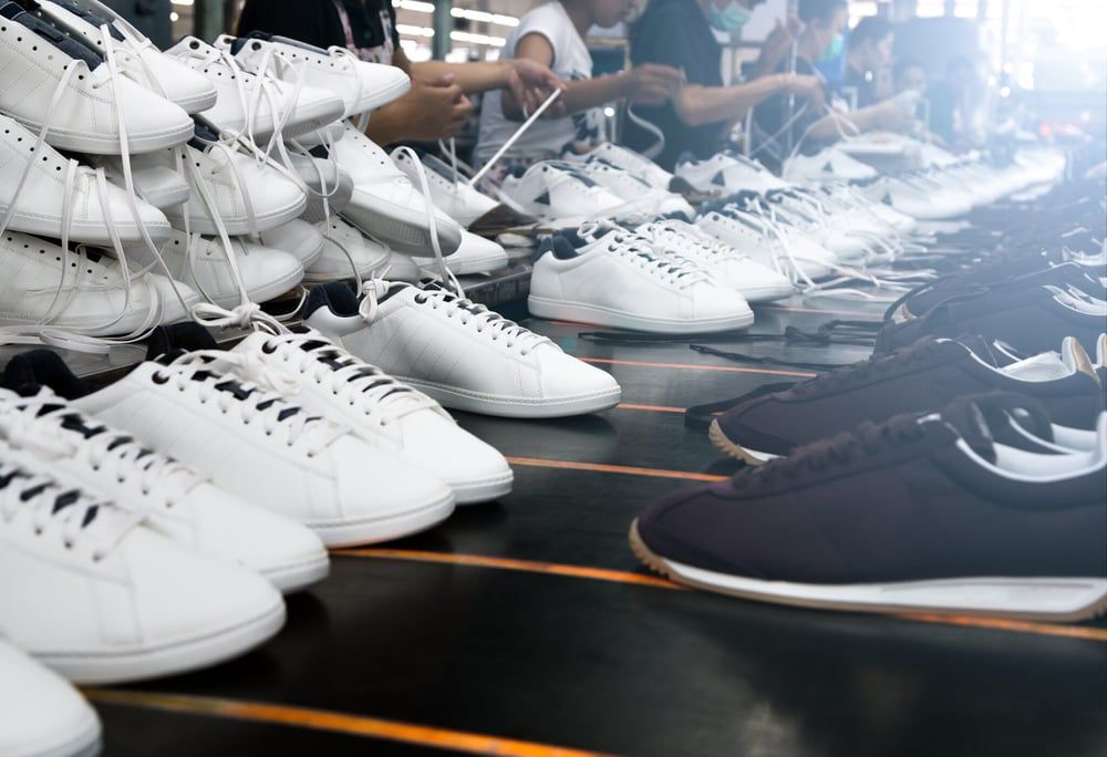 Global Footwear Industry Faces Shifts in Production, Consumption, and Technology