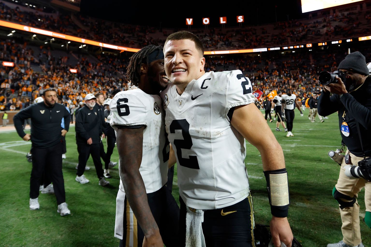 Heisman Hype Meets Family Drama for Vanderbilt Quarterback Diego Pavia