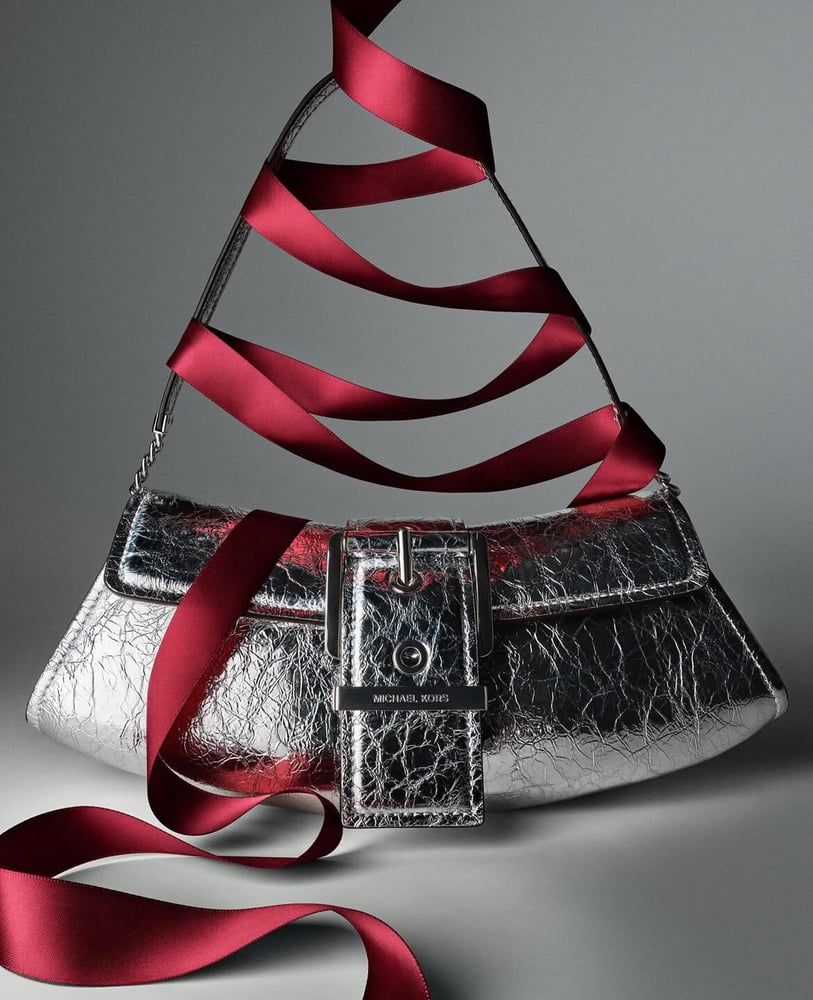 Holiday Sales Forecasted to Rise Modestly Fueled by Income Growth