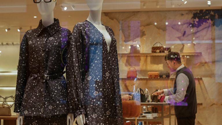 Hong Kong Retail Surges on Tourism Boom but Fashion Falls Behind