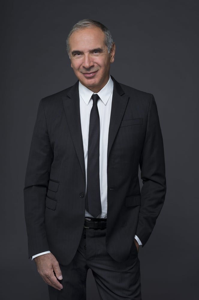 Italian Fashion Faces New Challenges Amidst Signs of Recovery and Calls for Strategic Solutions