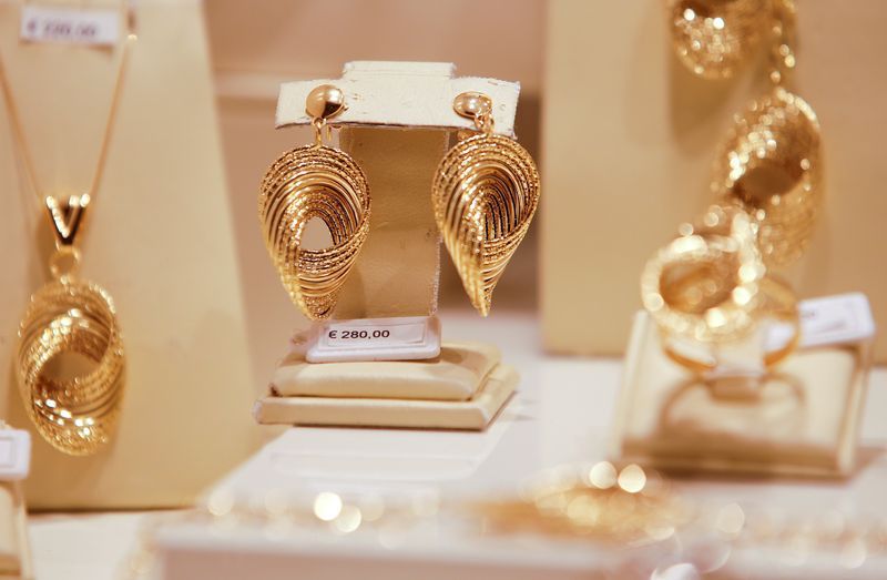 Italy Eyes 2 Billion Euro Windfall with Gold Amnesty Plan