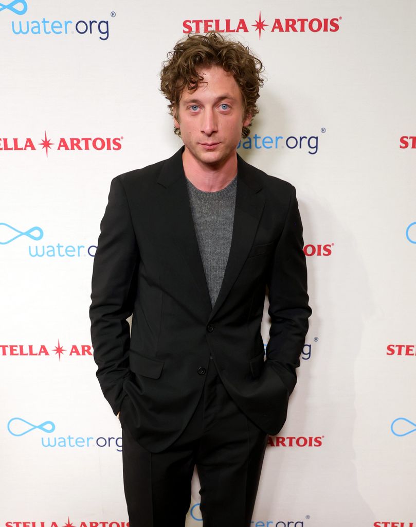 Jeremy Allen Whites Romantic Rollercoaster Since His Separation From Addison Timlin