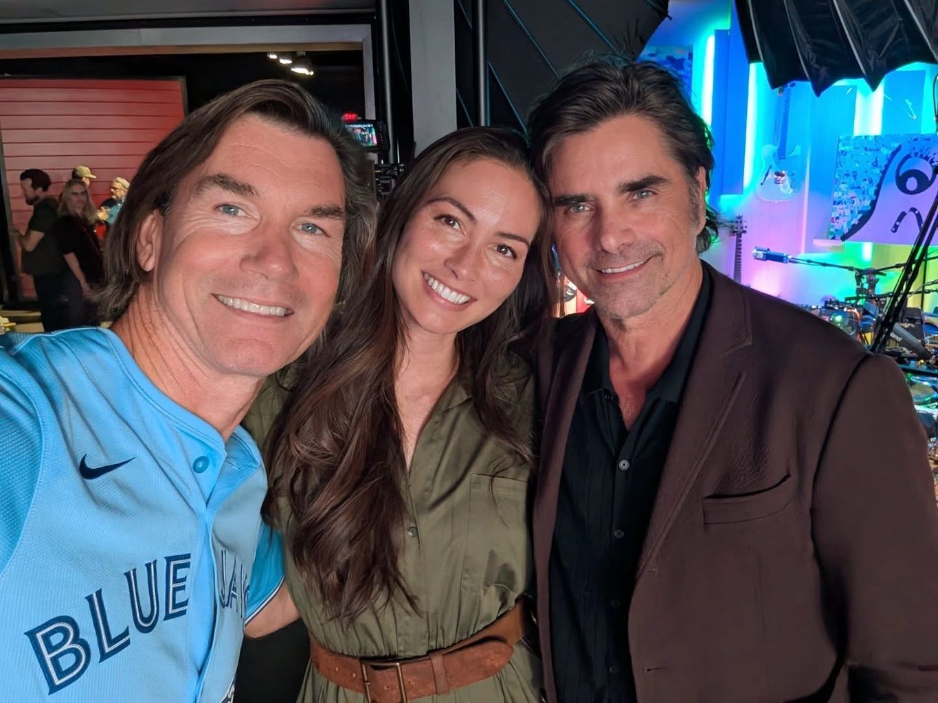 Jerry O'Connell Publicly Praises John Stamos Amidst Past Drama With Rebecca Romijn