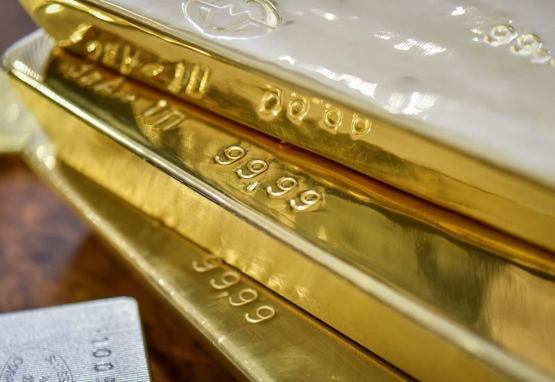 JP Morgan Predicts Gold to Soar to $5,055 by 2026 Amidst Fed Cuts and Diversification Trends
