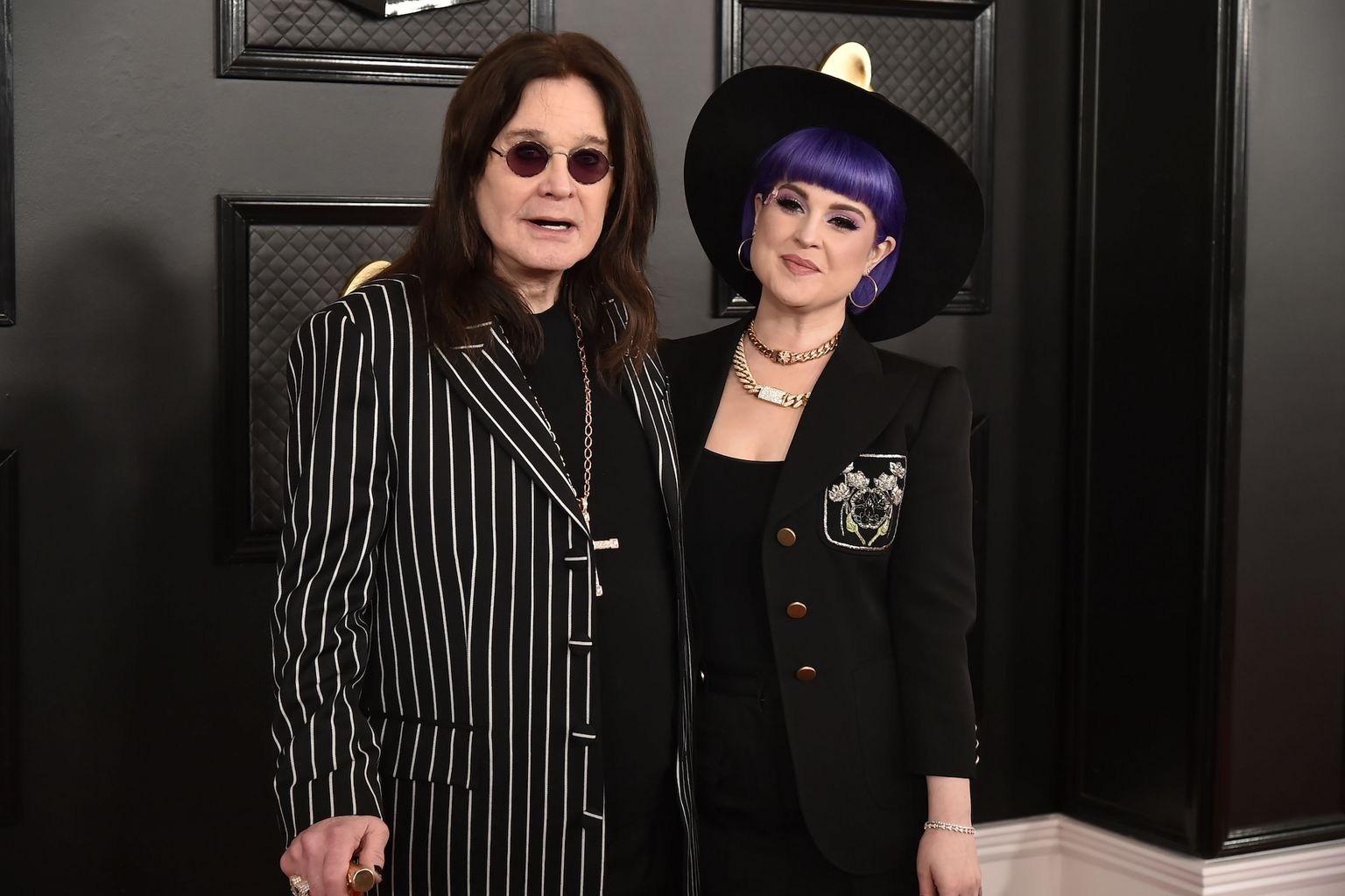 Kelly Osbourne Honors Her Late Father Ozzy Osbourne on Her First Birthday Since His Passing