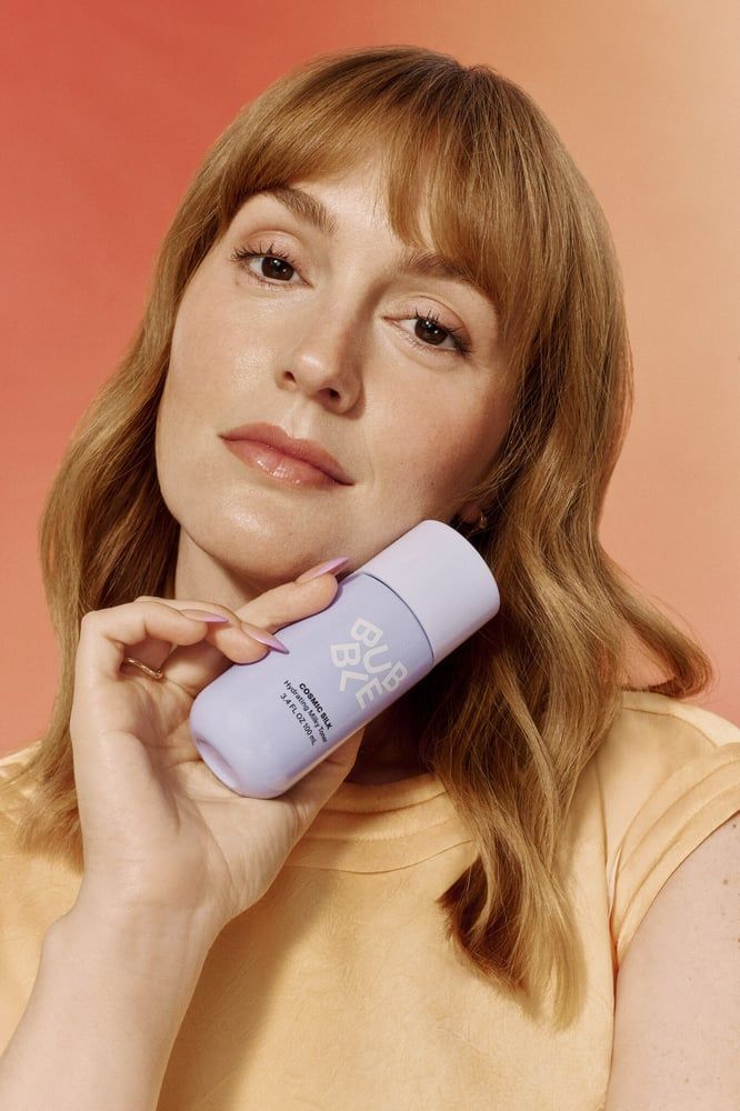 Leighton Meester Embraces 