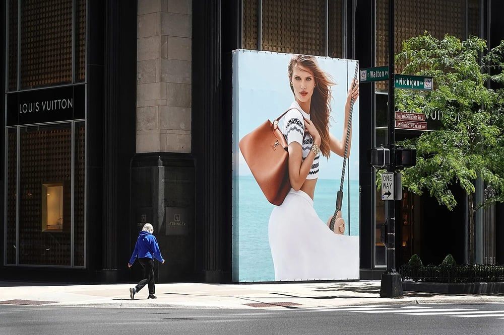 Louis Vuitton Burglary Sparks Fatal Crash on Magnificent Mile