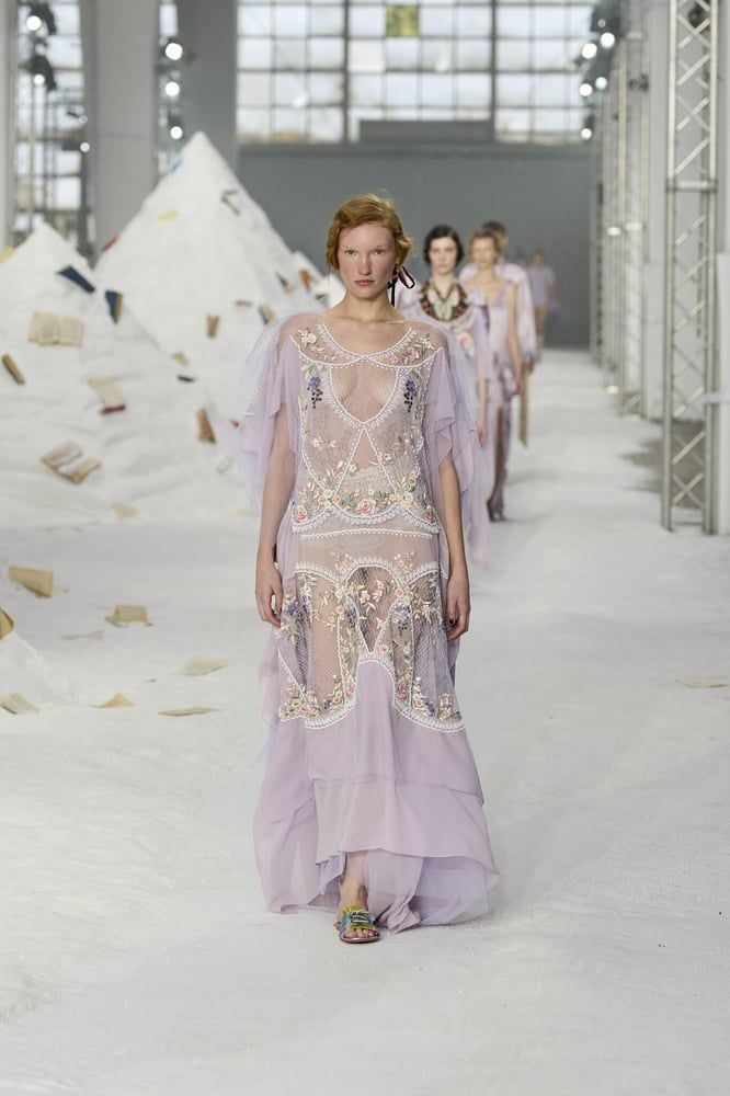 Marras’s Salt Dune Runway Melds Literary Dreams with Sardinian Soul