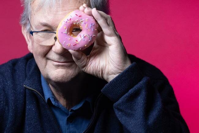 Martin Parr iconic British photographer known for his vibrant and ironic gaze dies at 73