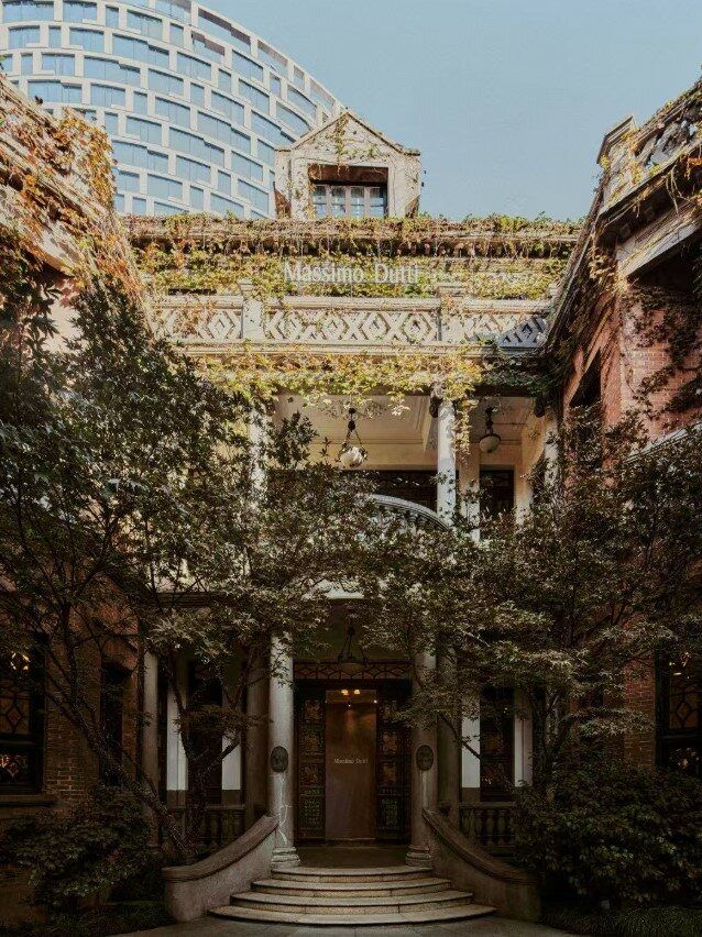 Massimo Dutti Unveils Chic Shanghai Pop-Up Store