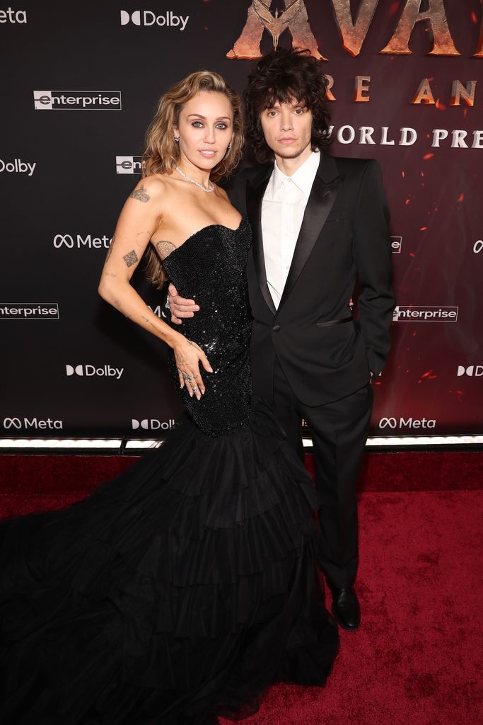 Miley Cyrus Sparks Engagement Rumors with Diamond Ring at Avatar Premiere