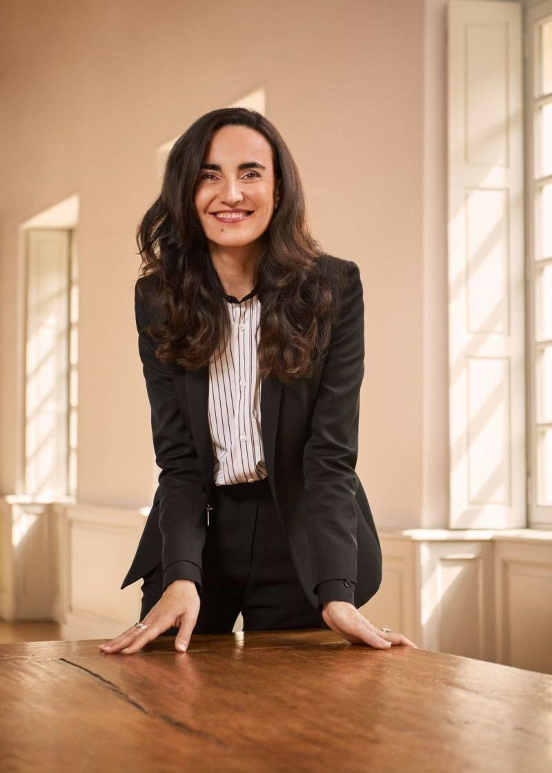 Pandora accelerates leadership transition as Berta de Pablos-Barbier takes over early.