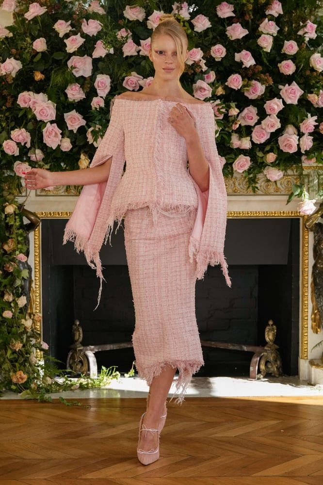 Paris Fashion Week Ignites with Bold New Voices and Radical Statements Paris Fashion Week Ignites with Bold New Voices and Radical Statements