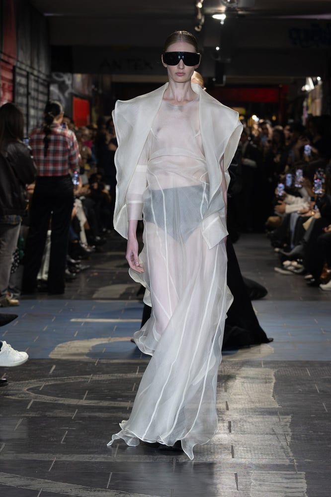 Portuguese Powerhouses Davii and Pé de Chumbo Ignite Milan Fashion Week with Empowering Collections