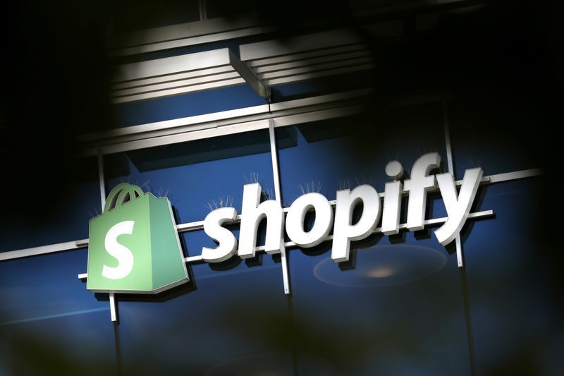 Shopify Bets on AI and Global Growth for Holiday Sales Surge