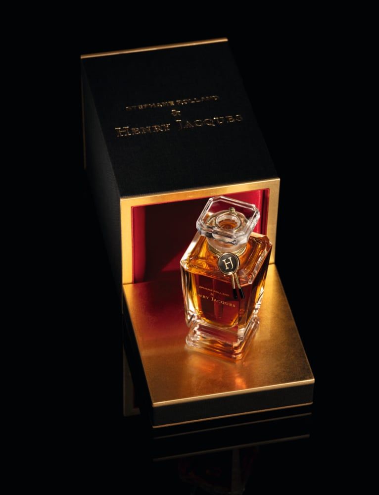 Stéphane Rolland Unveils Exquisite Fragrance Collection with Henry Jacques Alongside New Parisian Couture House