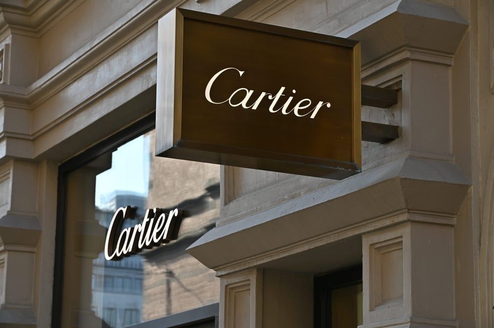 Taylor Swift's Cartier Spark Ignites Gen Z's Luxury Watch Revolution