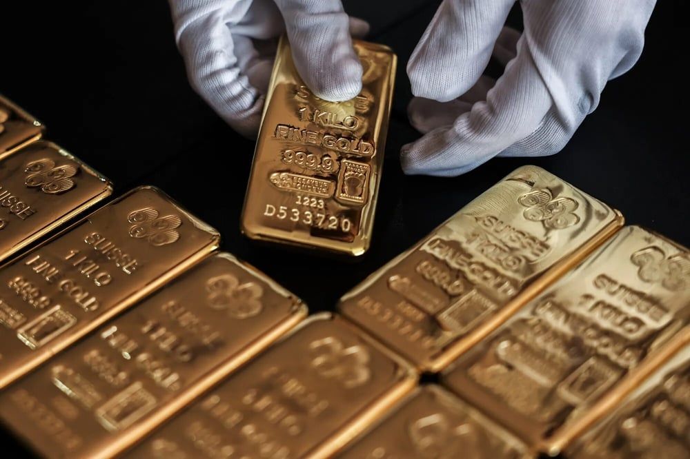Thai Gold Rush Fuels Baht Surge Amidst Global Uncertainty