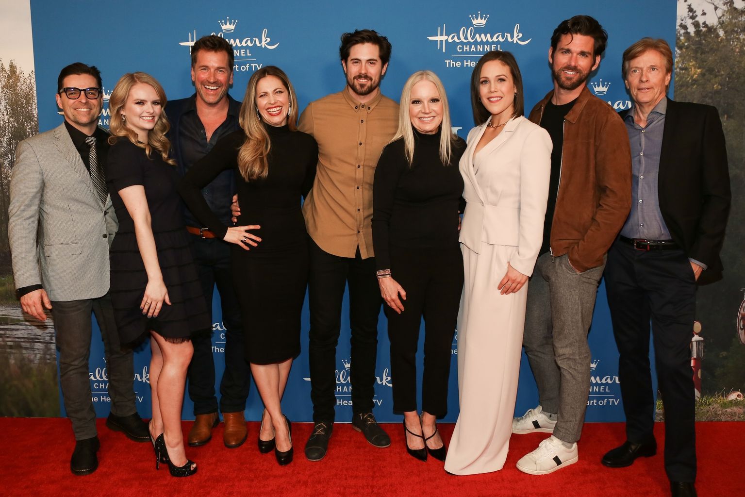 The real love lives of the When Calls the Heart cast are much simpler than their characters’ onscreen romances.