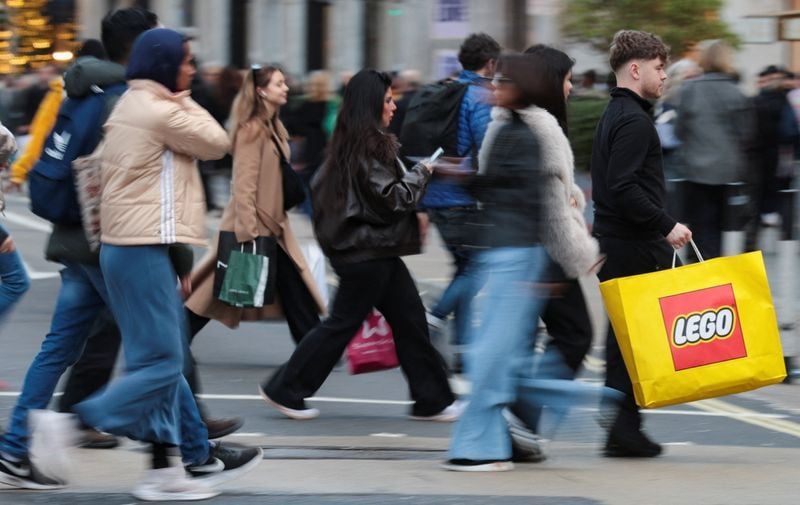 UK Shoppers Splash Out £3.8 Billion in Black Friday Cyber Monday Bonanza