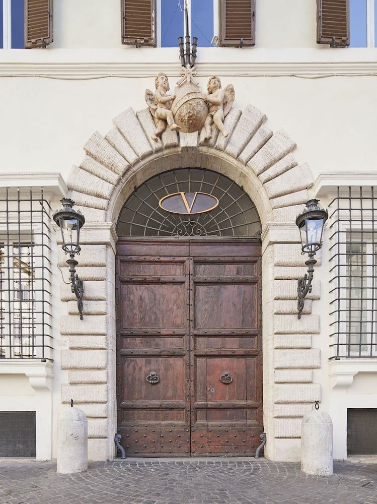 Valentino Returns to Rome for a Historic Autumn/Winter Collection Showcase